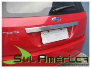 FRISO DE PORTA MALAS NOVO FORD FIESTA HATCH 03/12 CROMADO