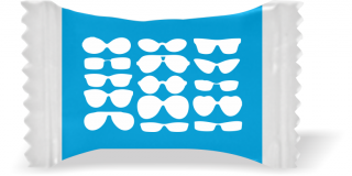 Balas de Brinde Modelo Óculos Brancos Fundo Azul Duras com Sabor de Frutas - Balinhas Personalizadas