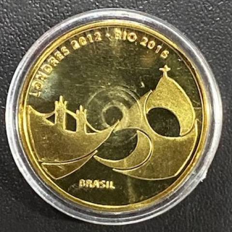Medalha CMB Alusiva entrega Bandeira Olímpica