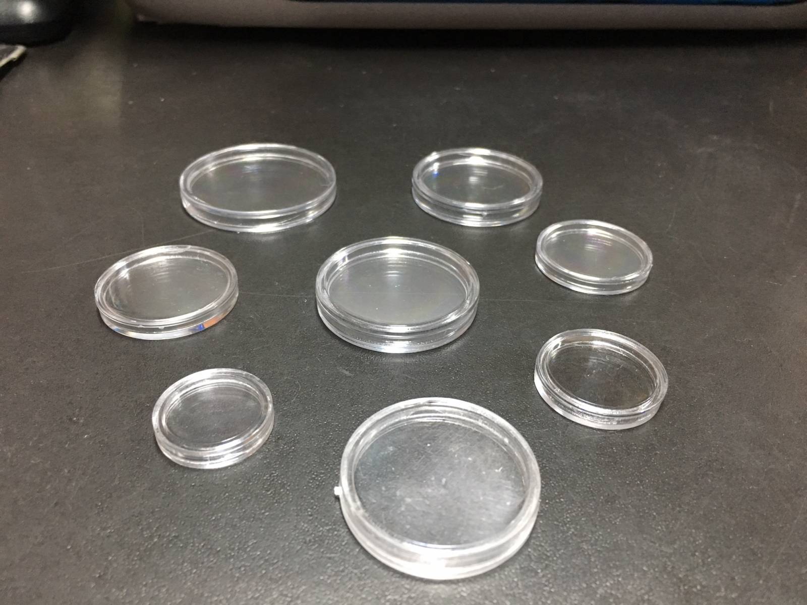 Cápsulas em Acrílico para Moedas de Diversos Tamanhos.