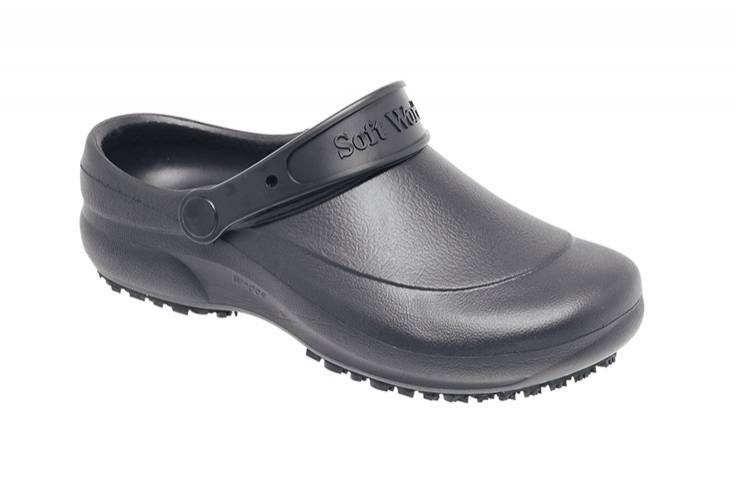 sapato crocs fechado preto