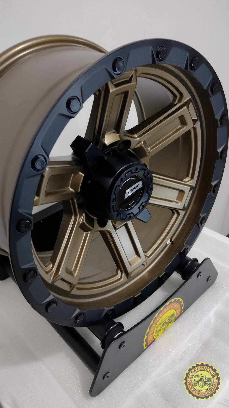 Roda 17x8,5 RAW, furação 6x139,7, off set -10 - TROLLER e