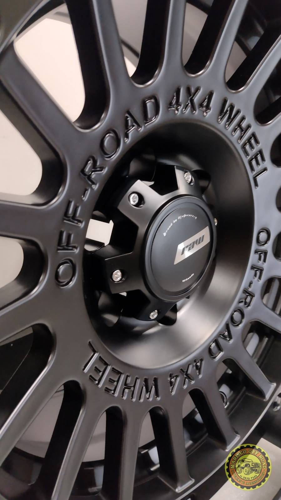 Roda 17x8,5 RAW, furação 6x139,7, off set -12 - TROLLER e