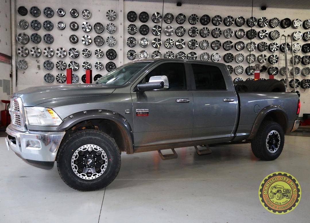Roda 17x9 ZEUS, furação 8x165,1, off set 0 - DODGE RAM - Marisco