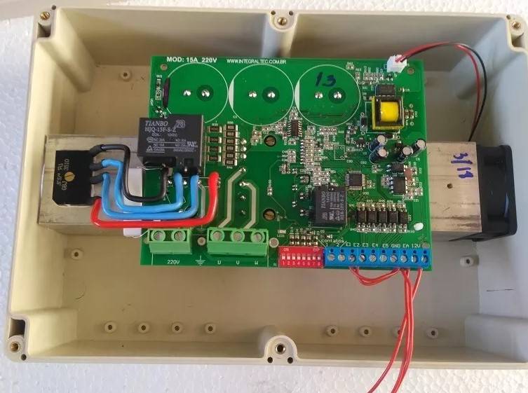 Inversor de Frequencia para motor trifásico de 5cv