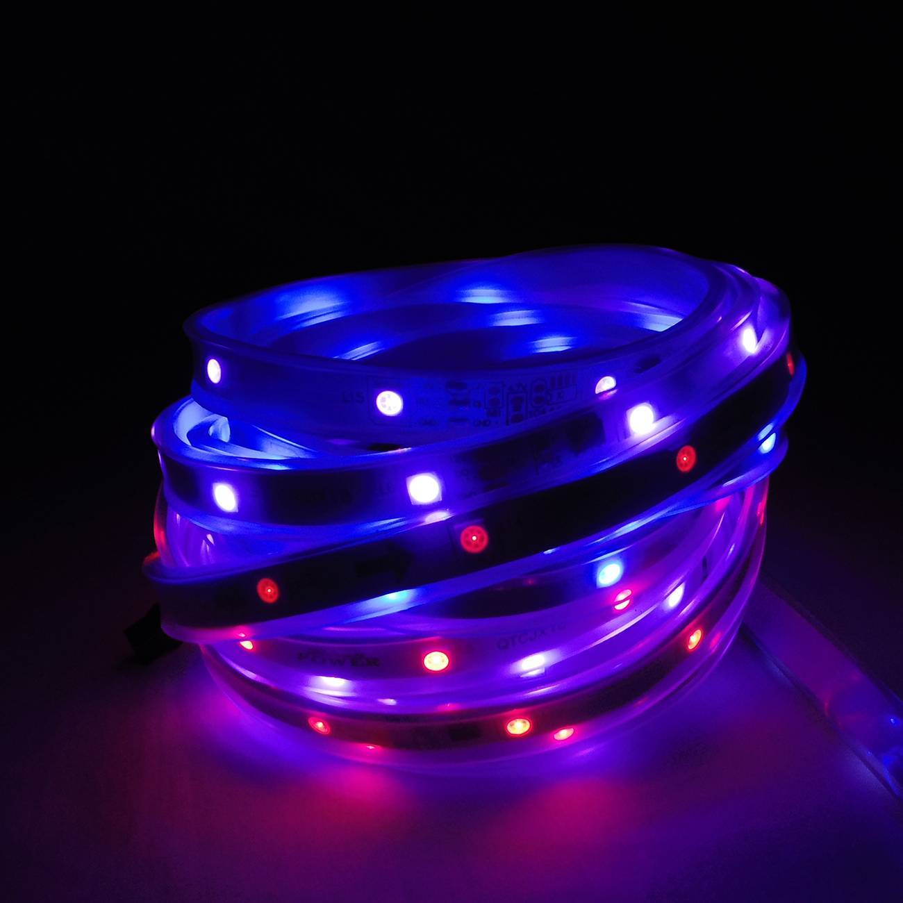 Fita de Led Digital 6803 5050 Rgb Várias cores 133 Efeitos Prova D' Água C/ Fonte