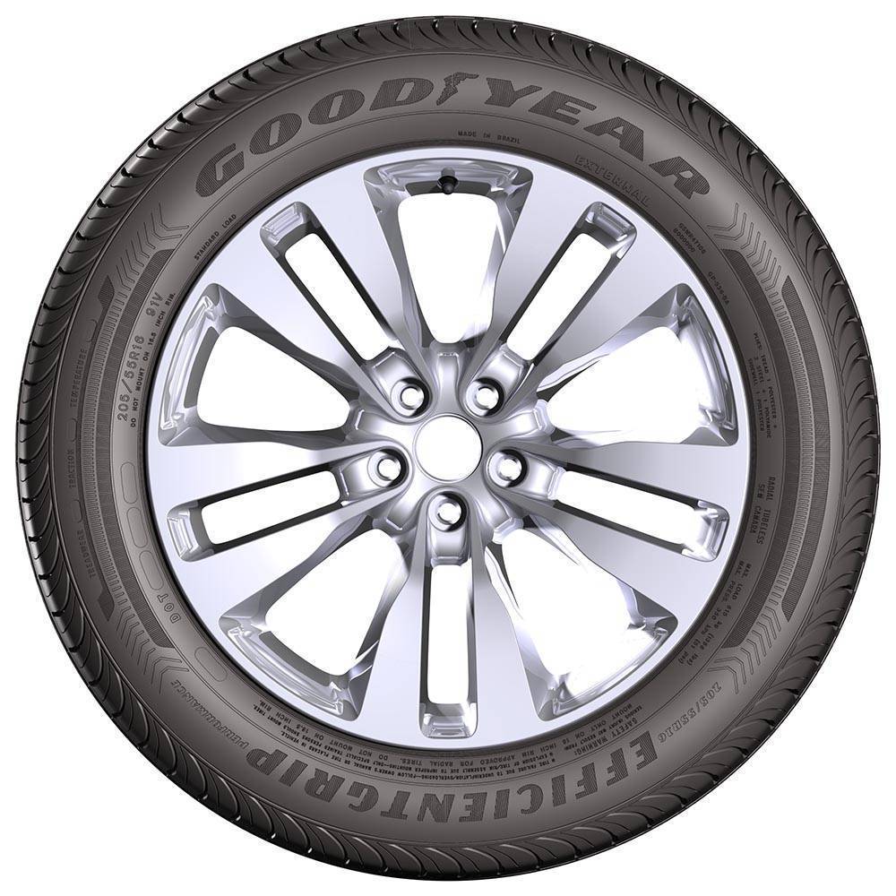 Pneu Goodyear EfficientGrip SUV 215/55 R17 94V