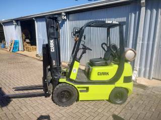 Empilhadeira Clark Mod CMP-20 SL 2008 2.000KG