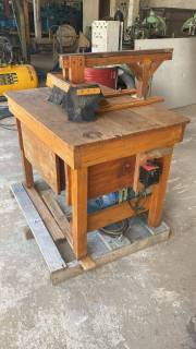 Serra circular com motor de 5 cv rural