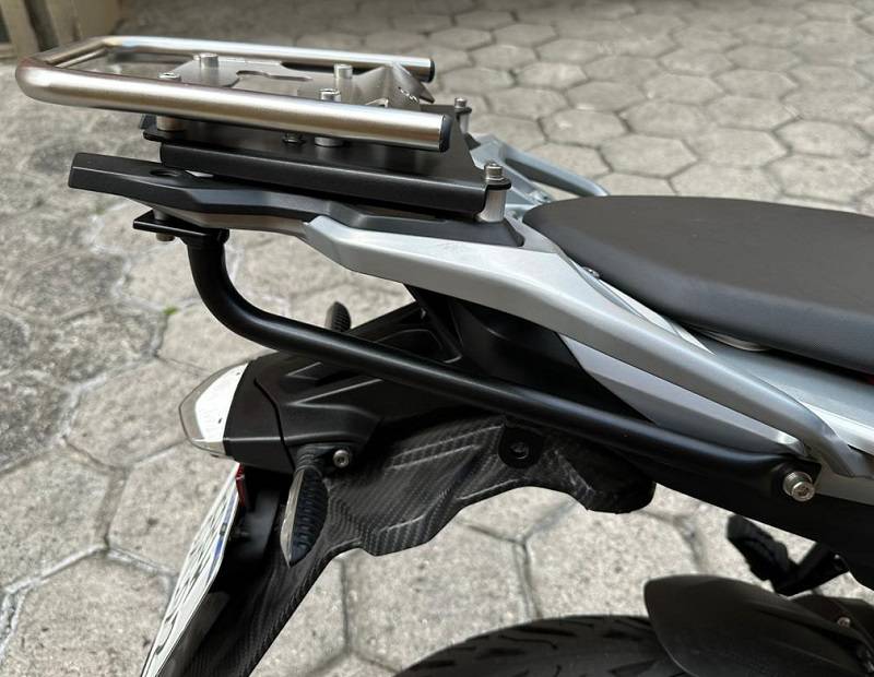 s1000xr top case