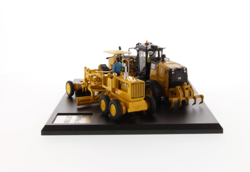 Miniatura Motoniveladora Caterpillar No. 12 e 12M3 Escala 1:50 - 85560