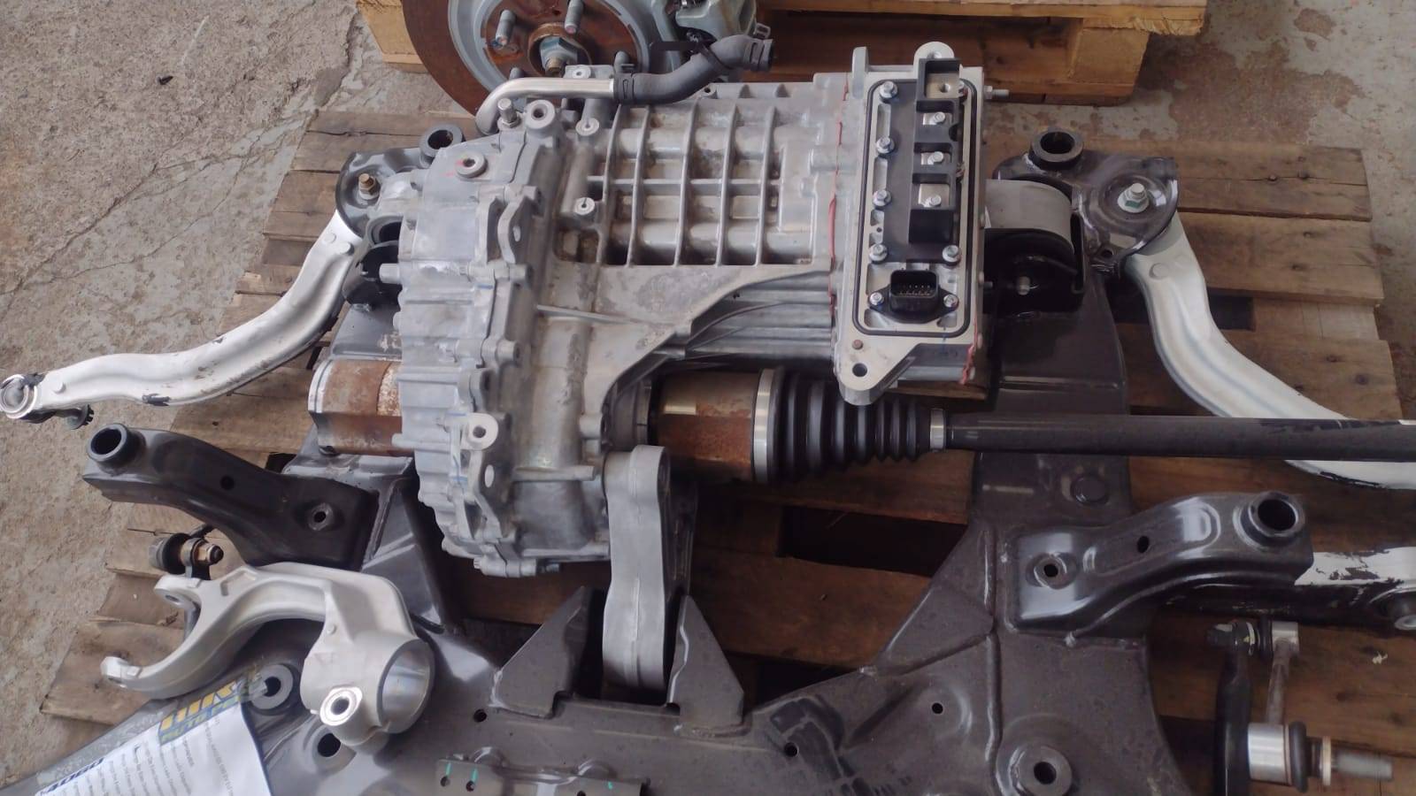 Motor - Transmissão Dianteira BYD Seal  Awd gs 590 Eletrico - MRX Auto Peças 