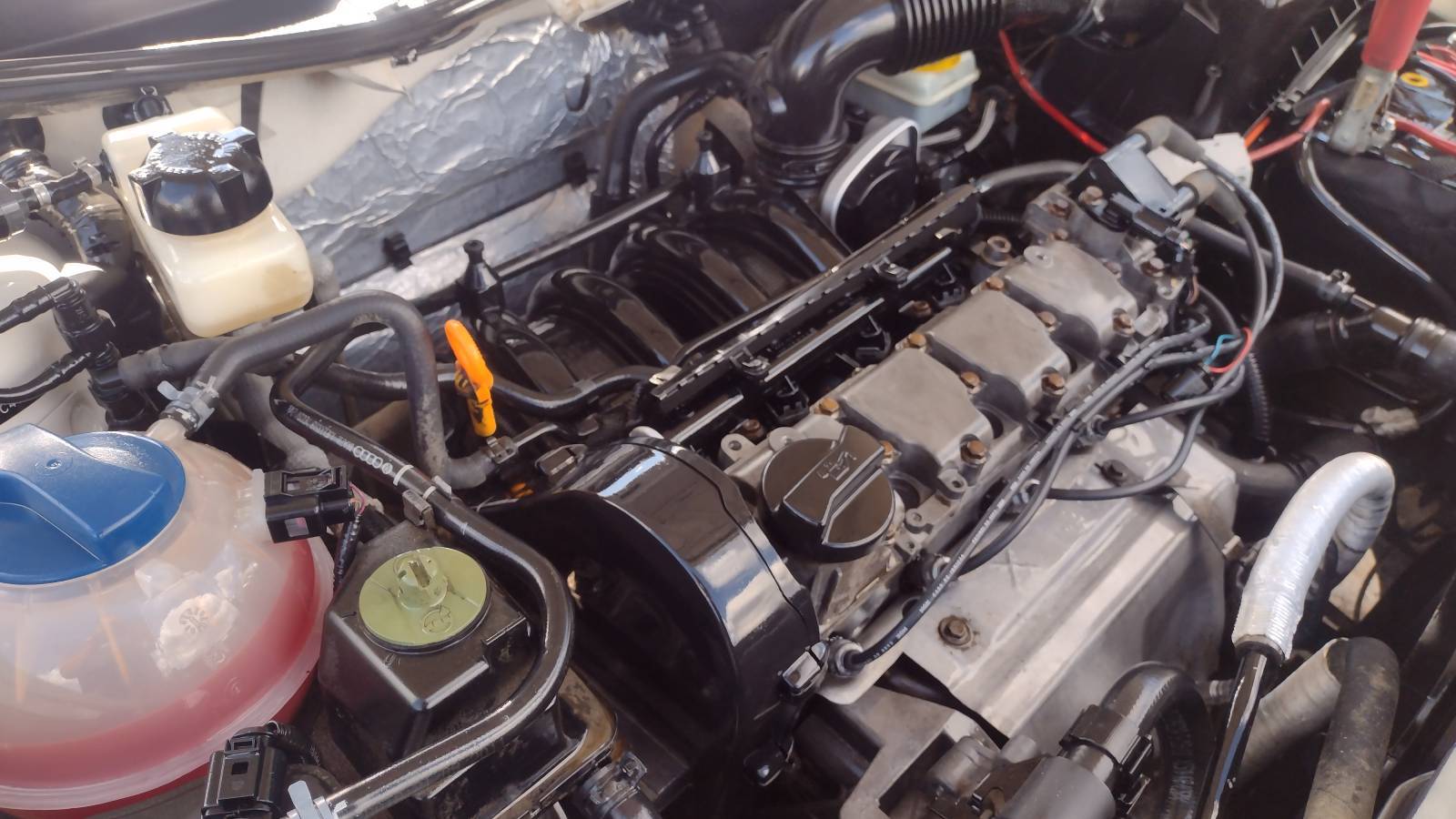 Motor - EA111 VOLKSWAGEN GOLF 1.6 8cv mec 11/12 - MRX Auto Peças 