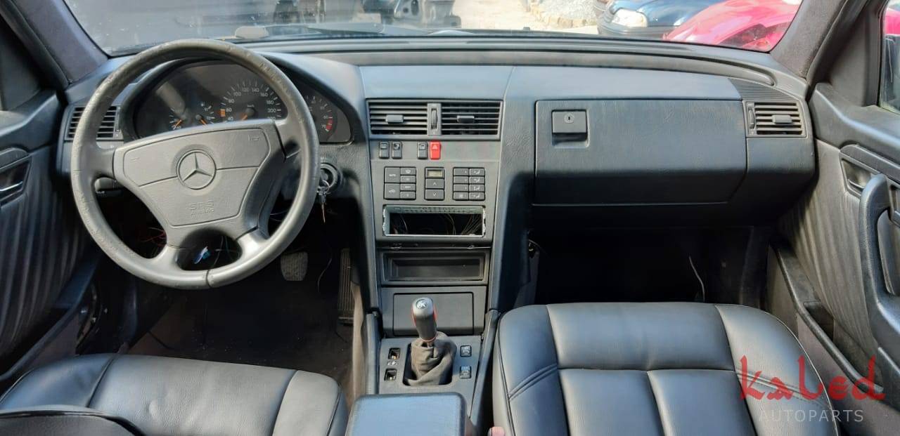 Mercedes Benz C 180 1995 sucata para venda de peças - Kaled Auto Parts
