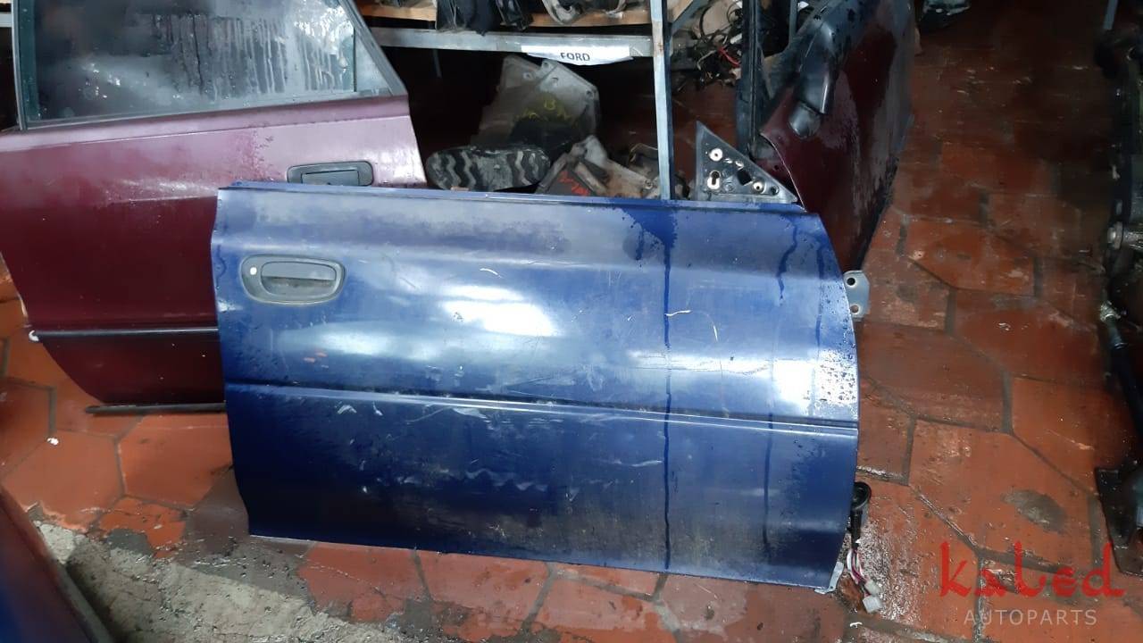 Porta dianteira direita Subaru Impreza GC GF 1993 a 2000 - Kaled