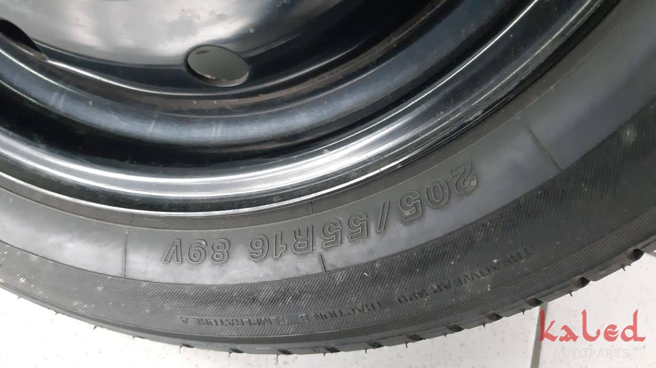 Roda estepe Subaru Impreza  aro 16 pneu semi novo Yokohama