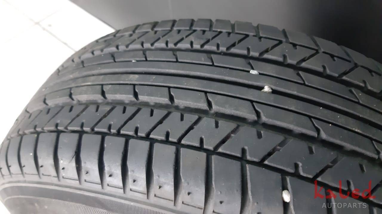 Roda estepe Subaru Impreza  aro 16 pneu semi novo Yokohama