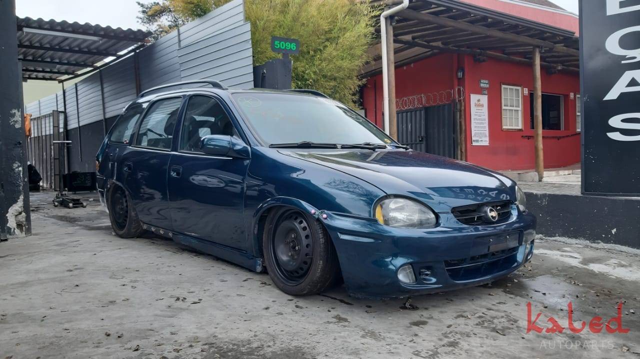 Sucata Gm Corsa Wagon GLS 1.6 8v 2000 venda de peças