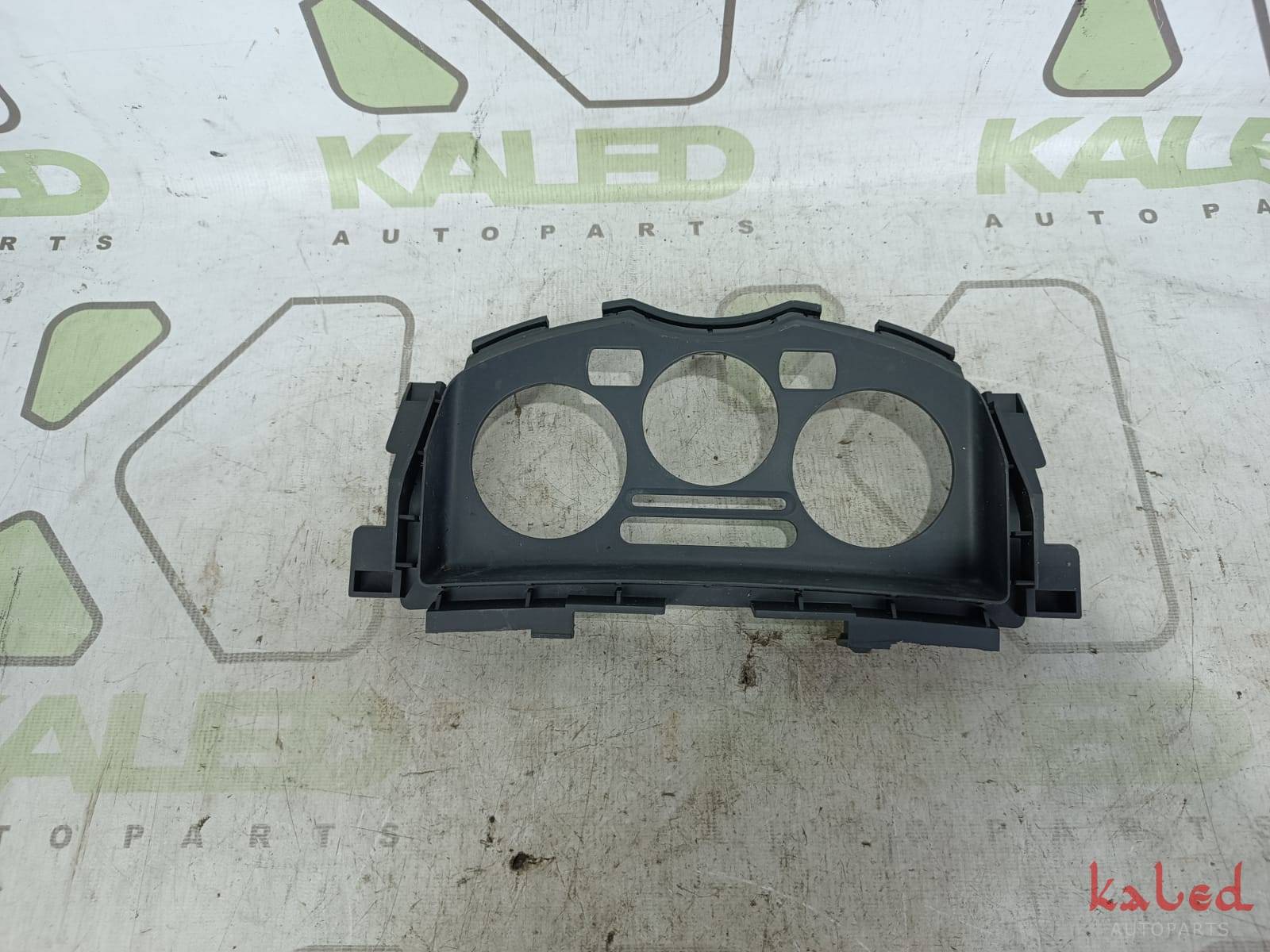 Acabamento moldura comando ar condicionado Nissan Livina 2009-2014 - Kaled Auto Parts