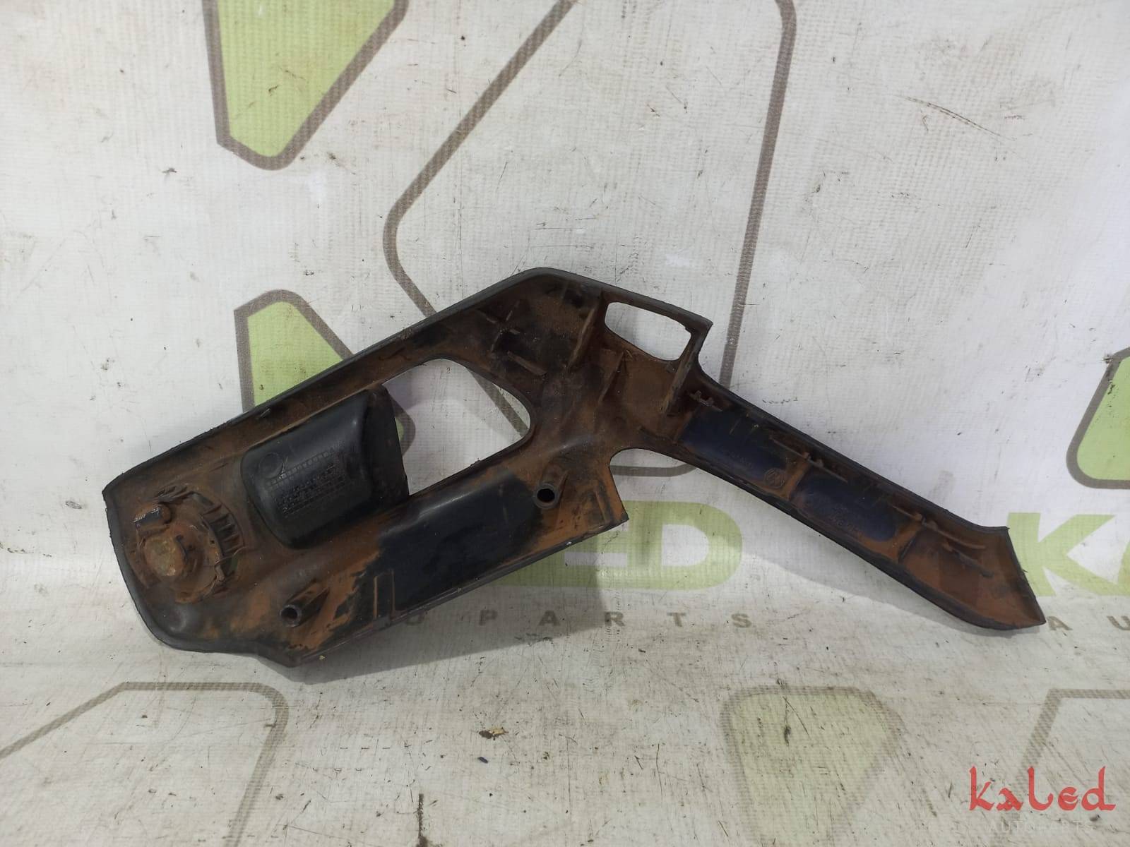 Puxador Moldura Botão Vidro Elétrico Traseiro Esquerdo VW Golf Mk3 93/97