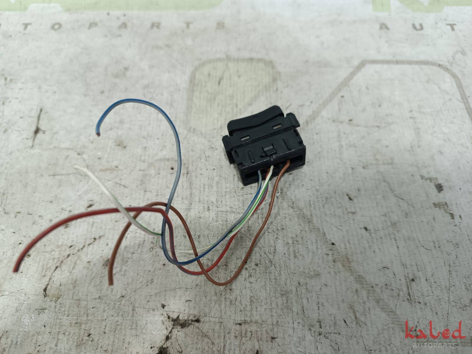 Botão trava vidros Mercedes C180 1995 