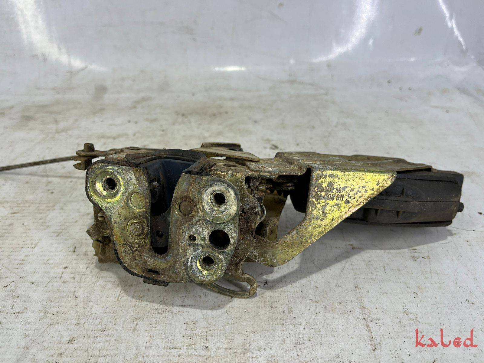 Fechadura Porta Dianteira Direita Ômega 93-97 - Kaled Auto Parts