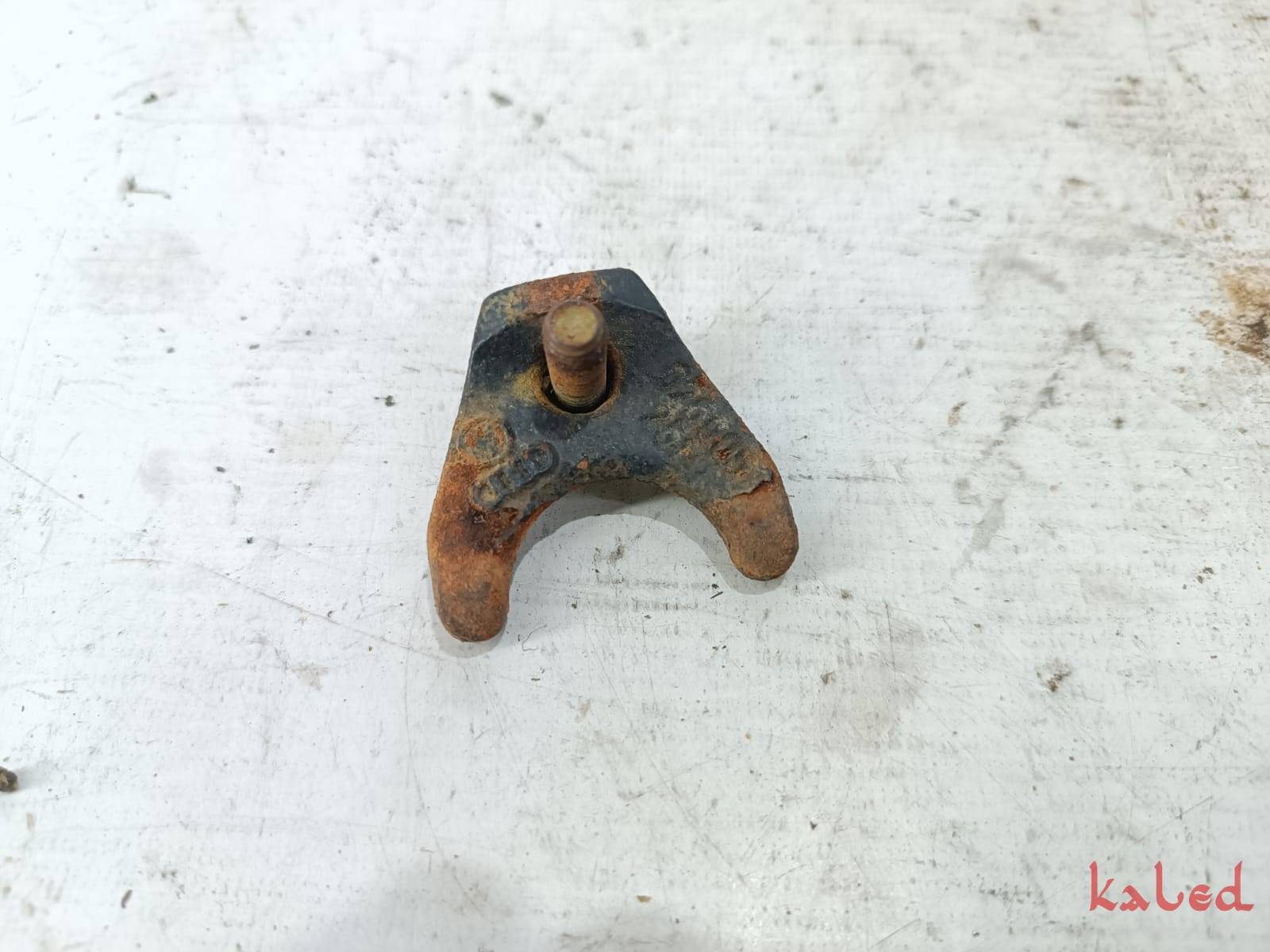 Suporte fixação distribuidor motor AP 